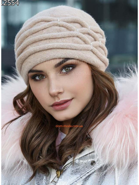 Модна тепла шапка Модна тепла шапка